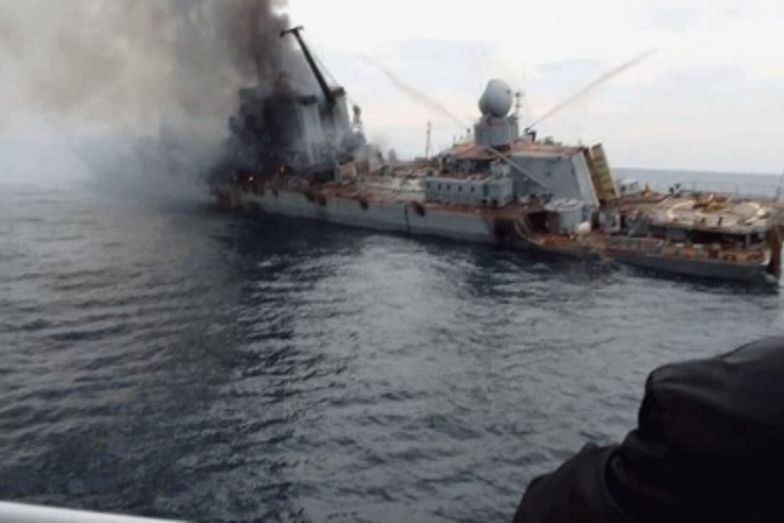 Zatopiony krążownik Moskwa. O to proszą matki nieżyjących marynarzy