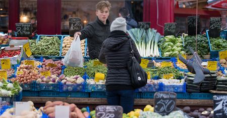 Żyją w bogatym kraju, nie stać ich na warzywa i owoce. "Cały tydzień jedzą naleśniki"