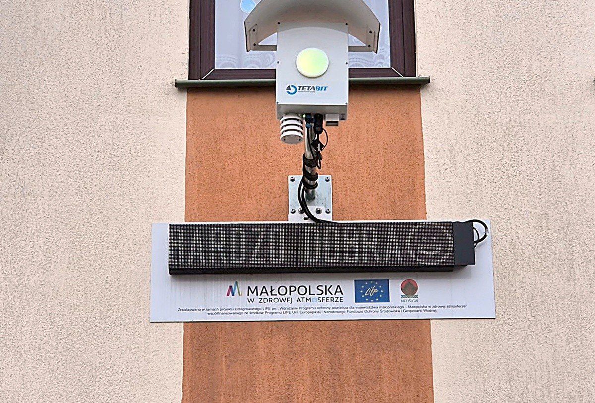 Program „Czyste Powietrze” to ogólnopolski program rządowy, którego celem jest poprawa jakości powietrza