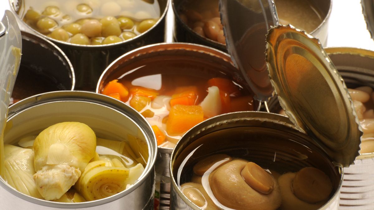 Żywność w puszkach - poznaj wady i zalety