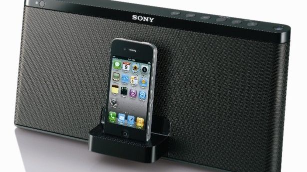 Trzy stacje dokujące dla iPhone'a firmy Sony 1
