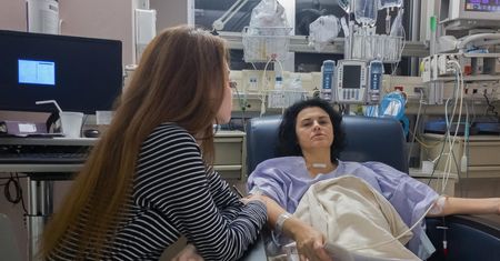 Tajemnicza choroba atakuje głównie kobiety. Objawy przypominają atak serca