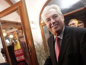 Wybory w Czechach. Zeman na czele prezydenckiego wyścigu