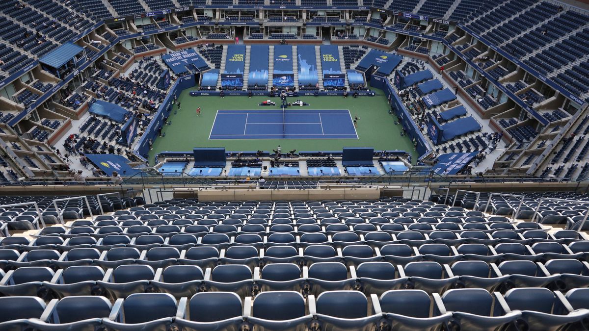 PAP/EPA / JUSTIN LANE / Na zdjęciu: Arthur Ashe Stadium