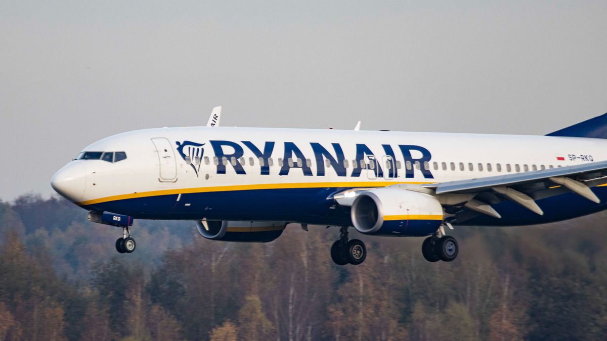 A Ryanair Boeing 737-800 aircraft as seen on final approach flying, touching down and taxiing in Eindhoven EIN EHEH Airport in the Netherlands. The narrow body airplane has the registration SP-RKQ and belongs to Buzz Airline,  a Polish carrier headquartered in Warsaw. Formerly called Ryanair Sun a subsidiary of the Irish low cost budget airline company Ryanair. The flights and passenger traffic in Eindhoven is reduced because of the Covid-19 Coronavirus pandemic and the lockdowns applied in multiple European Countries. Eindhoven, Netherlands on November 8, 2020 (Photo by Nicolas Economou/NurPhoto via Getty Images)