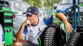 Żużel. Potężny upadek z udziałem Petera Ljunga. Szwed wypadł za bandę i uderzył w słup! [AKTUALIZACJA]