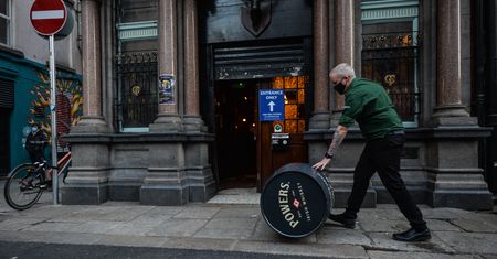 Nowa mutacja koronawirusa dotarła do Irlandii