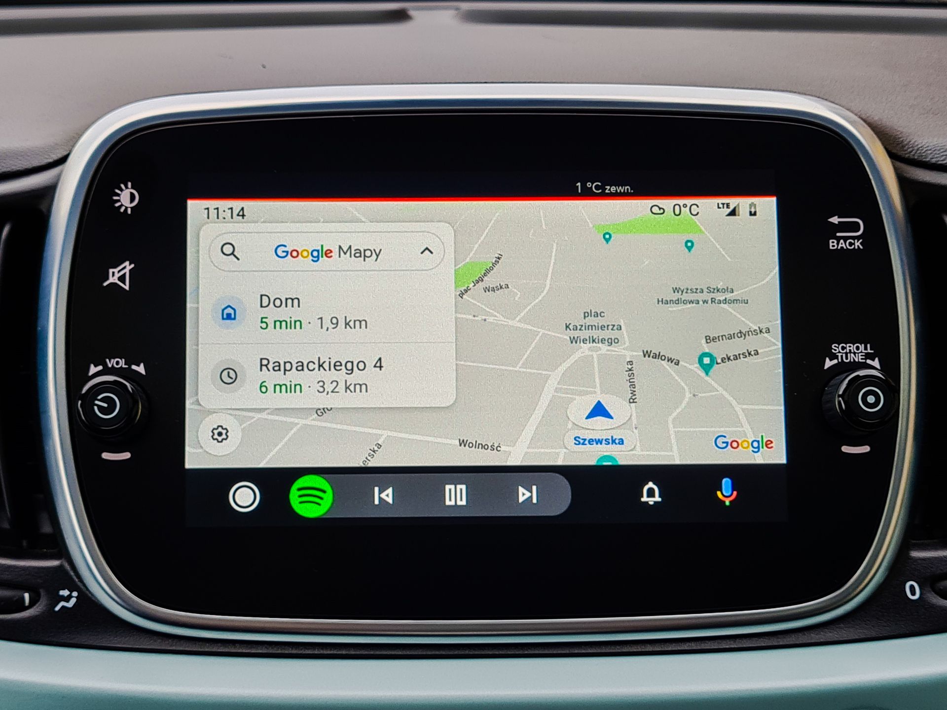 Fiat 500 Hybrid: Miękka hybryda, wirtualne zegary i działanie Android Auto 15