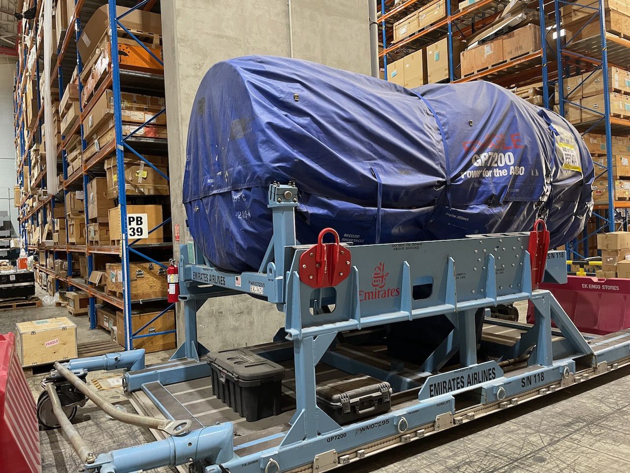 Magazyn części zamiennych Emirates w Dubaju