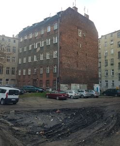 Wrocław. Filmowcy żegnają się z podwórkiem przy ul. Łukasińskiego. W przyszłym roku rusza remont