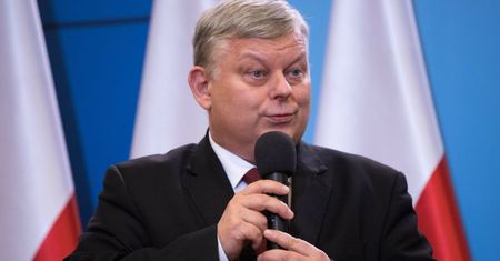 Poznali się na imprezie, publicznie ją przepraszał. Kim jest żona Marka Suskiego?