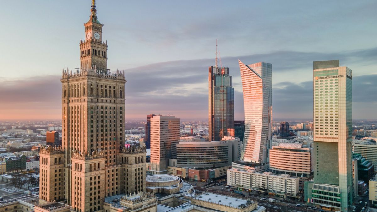 Wsch�d s?o?ca nad Warszaw?
07.01.2022 Warszawa, wschod slonca nad centrum miasta, Palac Kultury i Nauki, Zlote Tarasy, Varso Tower, Zlota 44, Intercontinental, Fot Tomasz Jastrzebowski/REPORTER
Tomasz Jastrzebowski/REPORTER