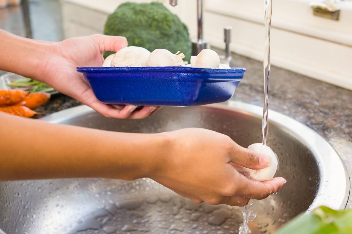 You can clean mushrooms in no time thanks to one trick.