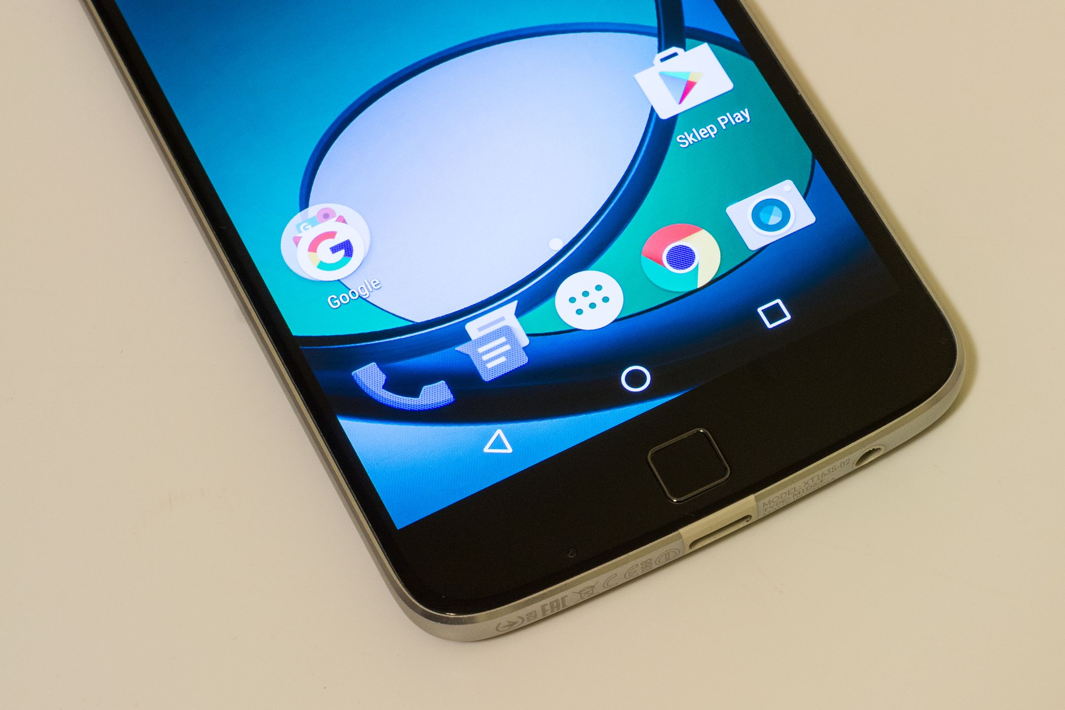 Lenovo Moto Z Play – test smartfonu, który zapowiada modułową przyszłość 4