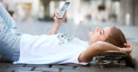 LG Q6: niemal bezramkowe wzornictwo wchodzi do klasy średniej