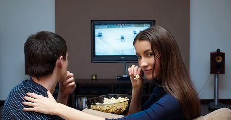 Facebook chce wkroczyć na telewizory i wygonić z nich Netflixa