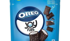 Mondelez reklamuje wprowadzone do sprzedaży chrupiące przekąski Joyfills