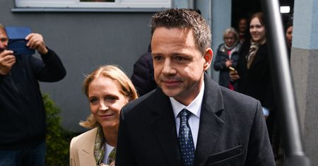 Minimalna różnica. Trzaskowski wygrał w gminie jednym głosem