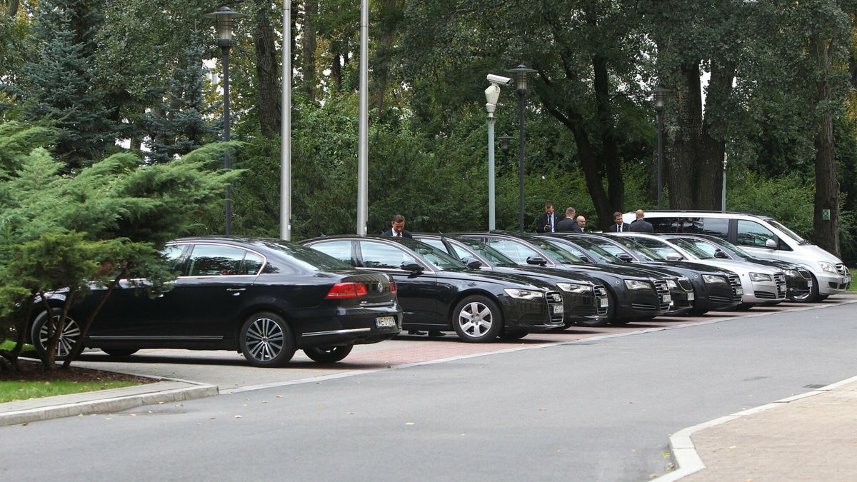 Audi, volkswageny, skody i ople najczęściej przewijają się wśród służbowych aut rządu