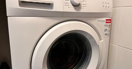 Tego unikaj, włączając pranie. W ten sposób zaoszczędzisz energię i wodę
