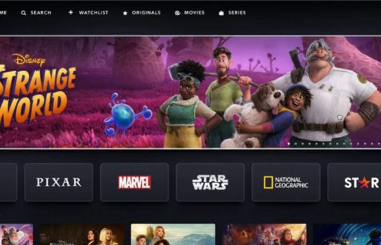 Pakiet Disney+ z reklamami popularniejszy niż tanie plany Netfliksa i HBO Max