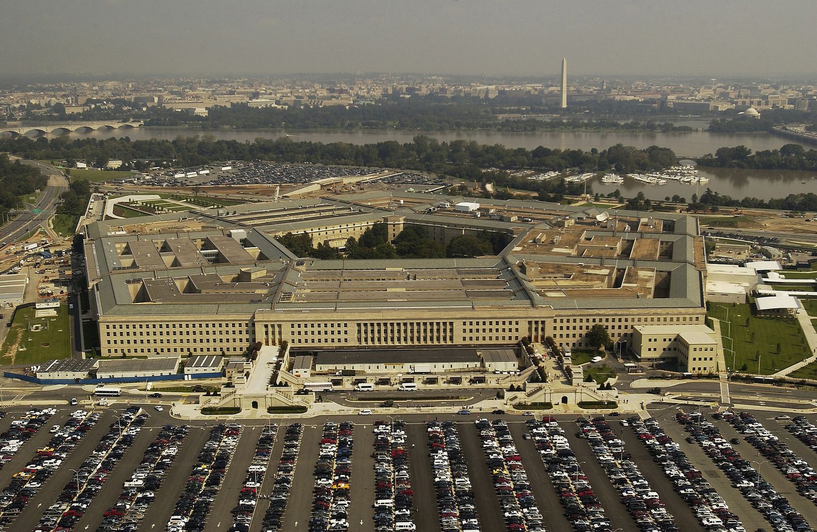 Raytheon stworzy hipersoniczną broń dla USA. Firma zyskała kontrakt za blisko miliard dol.
