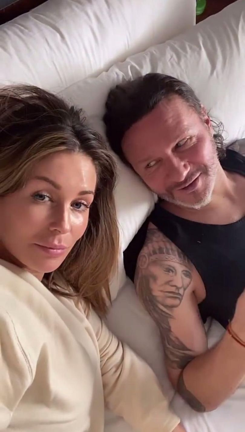 Małgorzata Rozenek i Radosław Majdan organizują się w Meksyku i buszują po sklepie z pamiątkami