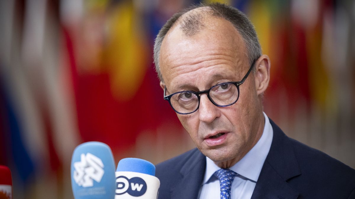 Federal Chancellor of Germany Friedrich Merz attends the European Council Summit, the EU leaders meeting at the EU headquarters and does doorstep statement while answering questions from journalists of international media and press. Among the topics of the summit are European defense, support to Ukraine, the Middle East, migration, housing and competitiveness. Brussels, Belgium on October 23, 2025 (Photo by Nicolas Economou/NurPhoto via Getty Images)