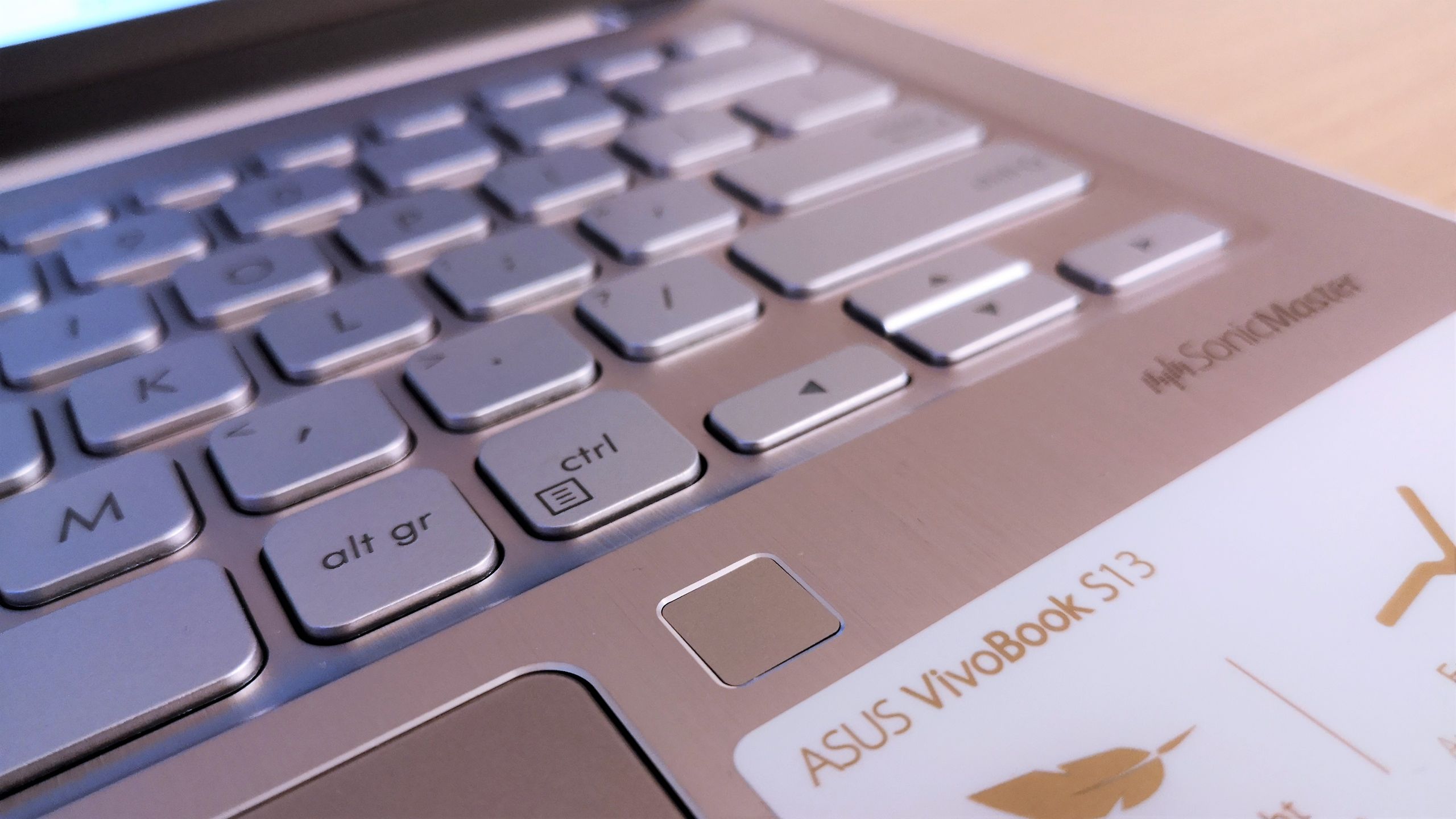 ASUS VivoBook S13 – test pierwszego laptopa z ekranem NanoEdge 5