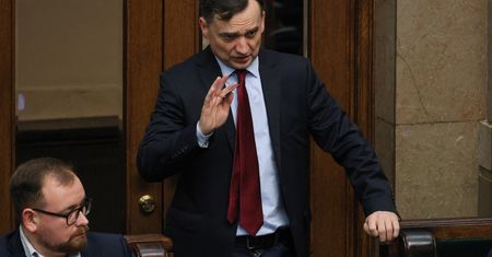Doprowadzenie Ziobry. Decyzja możliwa w ostatniej chwili