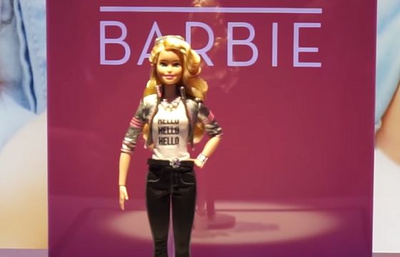 Lalka Hello Barbie rozmawiająca z dziećmi niebezpieczna dla prywatności