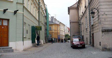 Pożar w kamienicy na Starym Mieście. Jedna ofiara śmiertelna