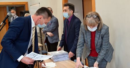 Matura z polskiego 2021. Publikujemy arkusze CKE i odpowiedzi. "Lalka" i "Ziemia Obiecana" na egzaminie