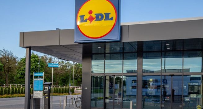 Lidl w telewizji reklamuje się mocniej od Biedronki. Media Expert na czele w internecie