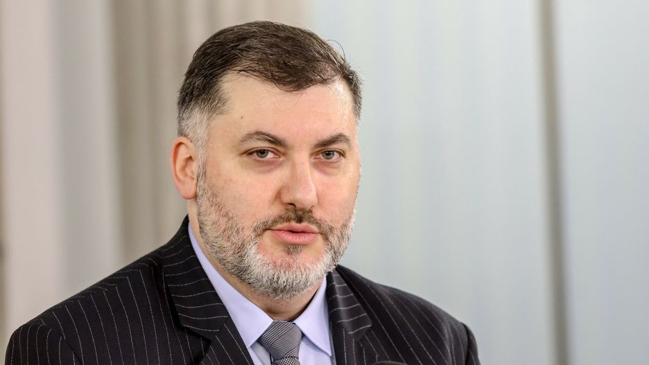 Artur Dziambor wypowiedział się na temat podejścia Konfederacji do szczepień przeciw COVID-19