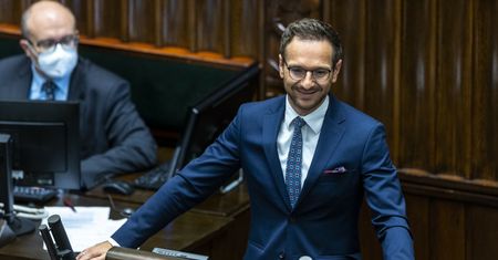 Polska pójdzie z Brukselą na zwarcie? Wiceminister ostrzega Unię przed blokowaniem pieniędzy