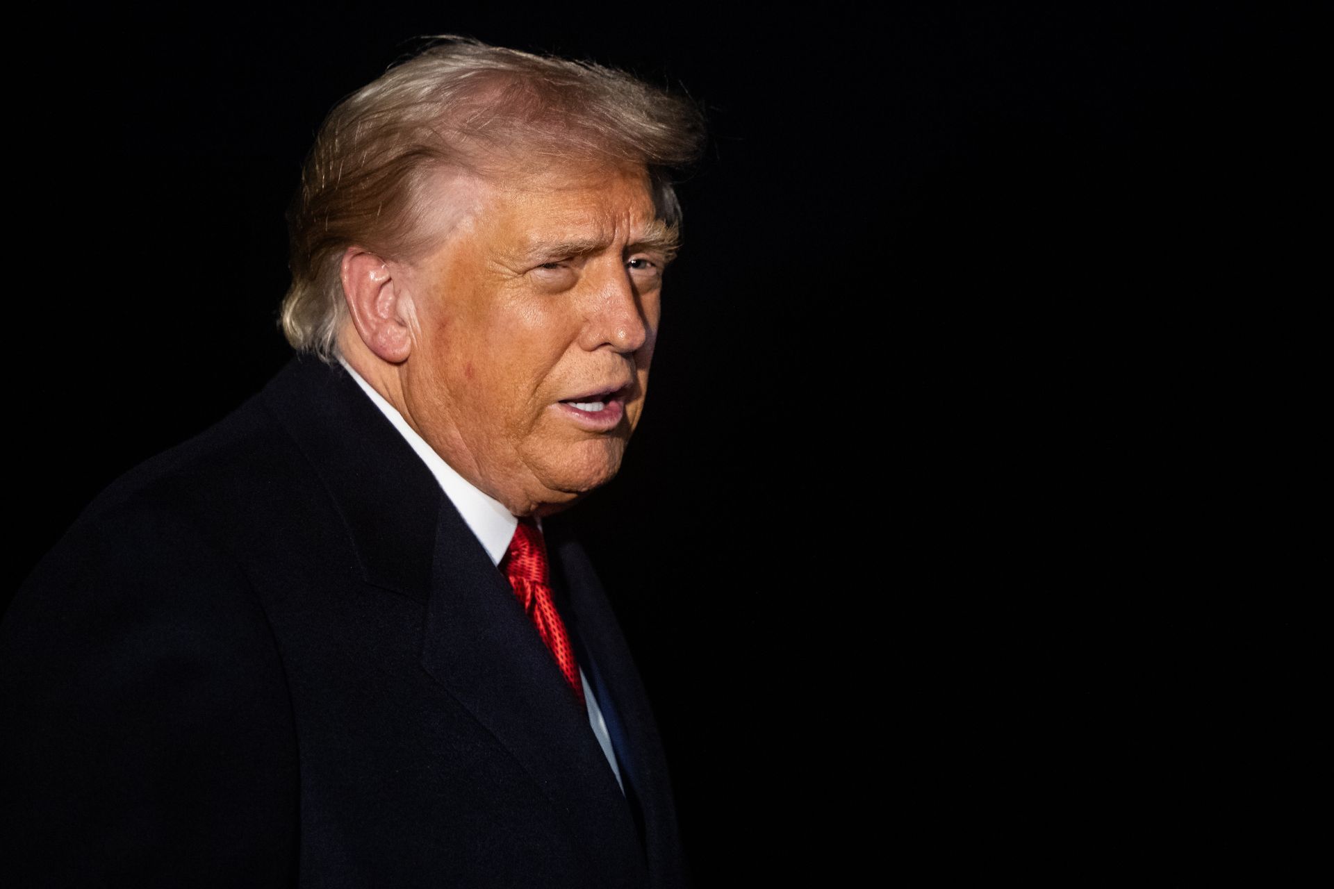 wiadomości,aktualności,WP Wiadomości Kiedy Trump uderza… z baryłki [OPINIA]