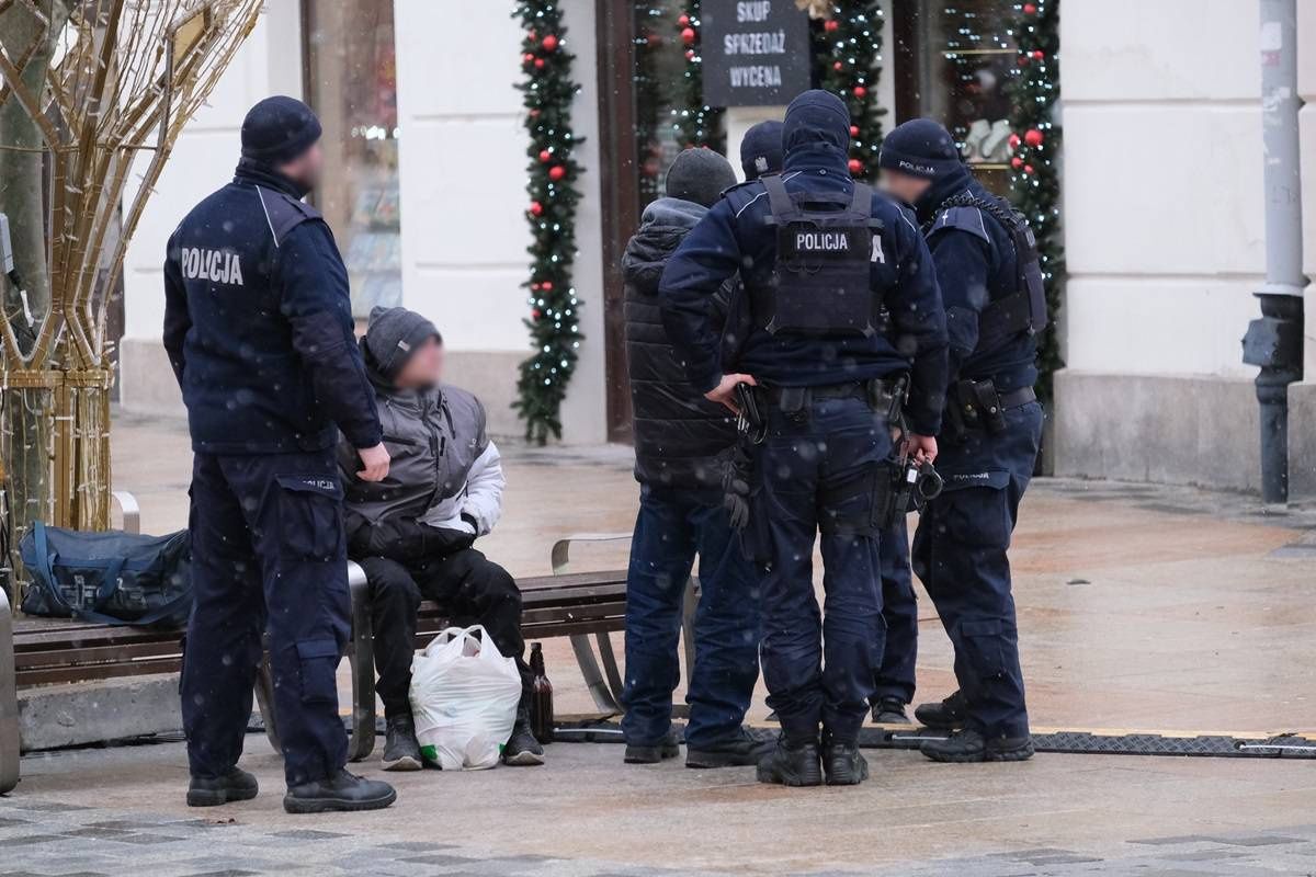 Policjanci zatrzymali na deptaku poszukiwanego mieszkańca Lublina