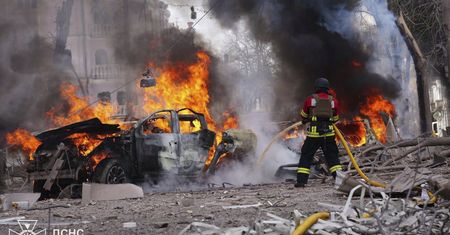 Krwawy atak na Sumy. "Najwyraźniej Putin pogrywa z Amerykanami"