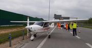 Zaskakująca scena na polskiej autostradzie. Wylądowała na niej awionetka