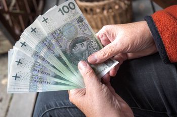 Dodatkowe świadczenia dla seniorów. Oto jak otrzymać zasiłki