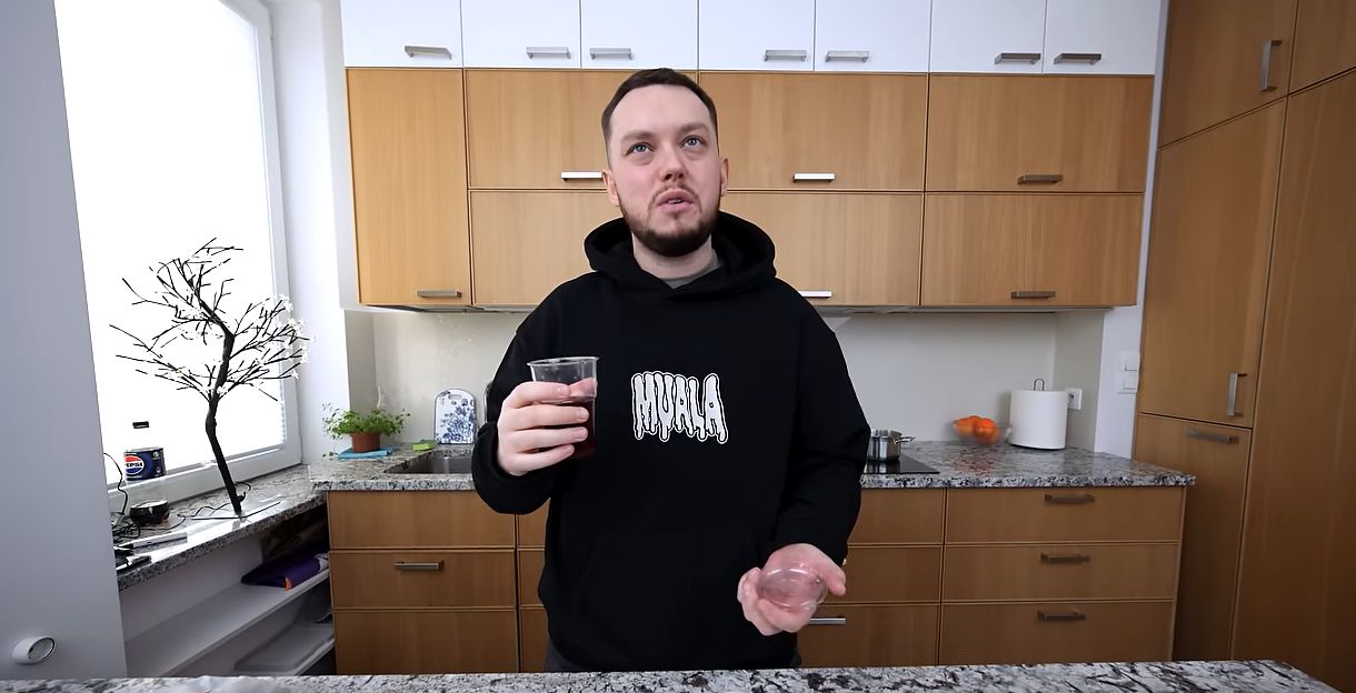 Książulo ocenia jedzenie z Sejmu