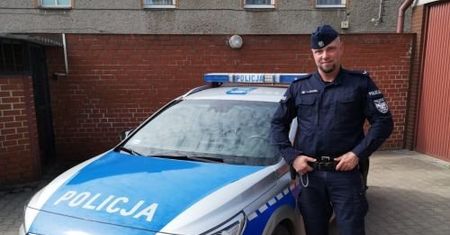 Policjant bohaterem. 77-latka zawdzięcza mu życie
