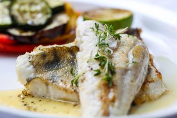 Część z nas zastępuje tą rybą karpia. Powód jest prosty