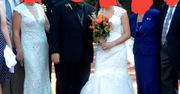 Matka przyszła na ślub syna w sukni ślubnej. Nowy trend?