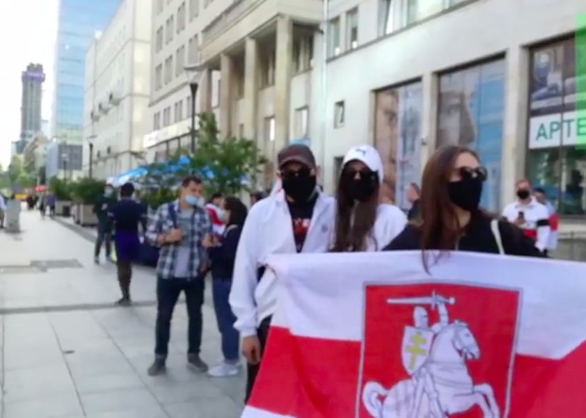 Warszawa. Pikieta pod przedstawicielstwem Komisji Europejskiej przy Świętokrzyskiej. Uczestnicy żądają działania w sprawie zatrzymania opozycjonisty białoruskiego