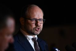 Ograniczenie ruchu lotniczego. Marcin Przydacz potwierdza decyzję