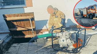 Kozy: Piwnica zalana pod sufit. Interweniowali strażacy