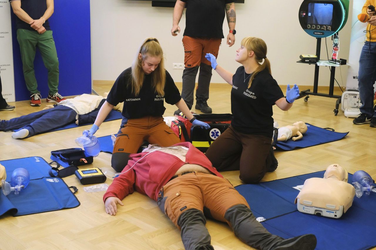 Poznań: Rekord Guinnessa w RKO. Przeprowadzono masową resuscytację