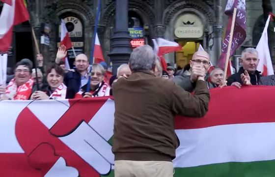 Kluby „Gazety Polskiej” przeznaczą wynajęty do wyjazdu na Węgry pociąg dla ukraińskich matek z dziećmi